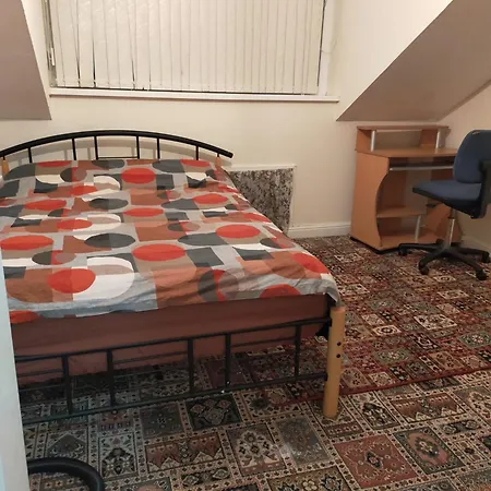 Guest house Female Only